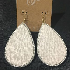 🆕 Plunder Ida Earrings